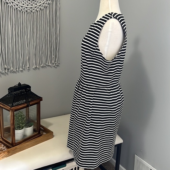 3/$25 NWT J Crew sleeveless stripe dress - Picture 2 of 8